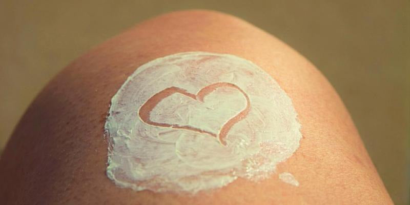 LA BIOMIMESIS COMO UNA BUENA HERRAMIENTA PARA EL CUIDADO DE NUESTRA SALUD CUTANEA