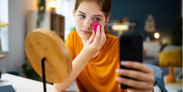 COSMETICOREXIA: así daña la piel la obsesión de los adolescentes por la cosmética